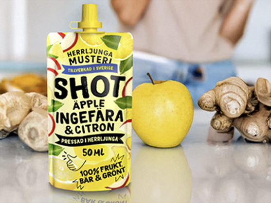 CGI och 3D-rendering av Herrljunga Musteri Shot Äpple Ingefära & Citron – fotorealistisk produktbild